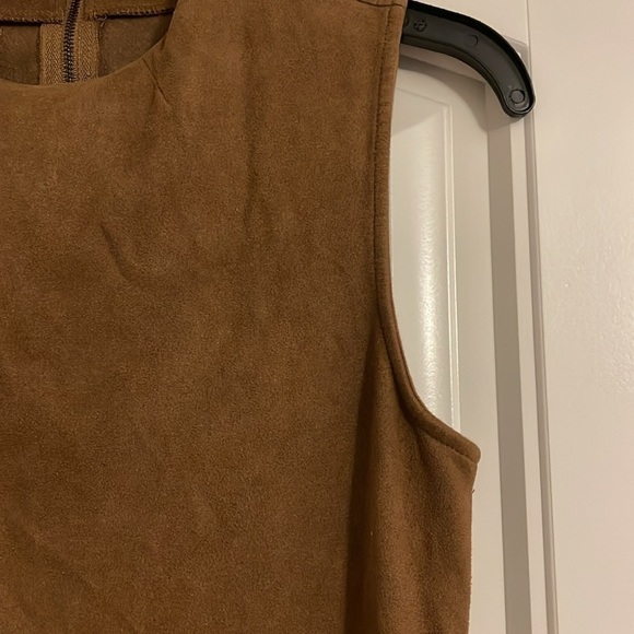 Chloe K Tan Faux Suede Leather Dress Size Medium short zipper at back of neck - Picture 3 of 11
